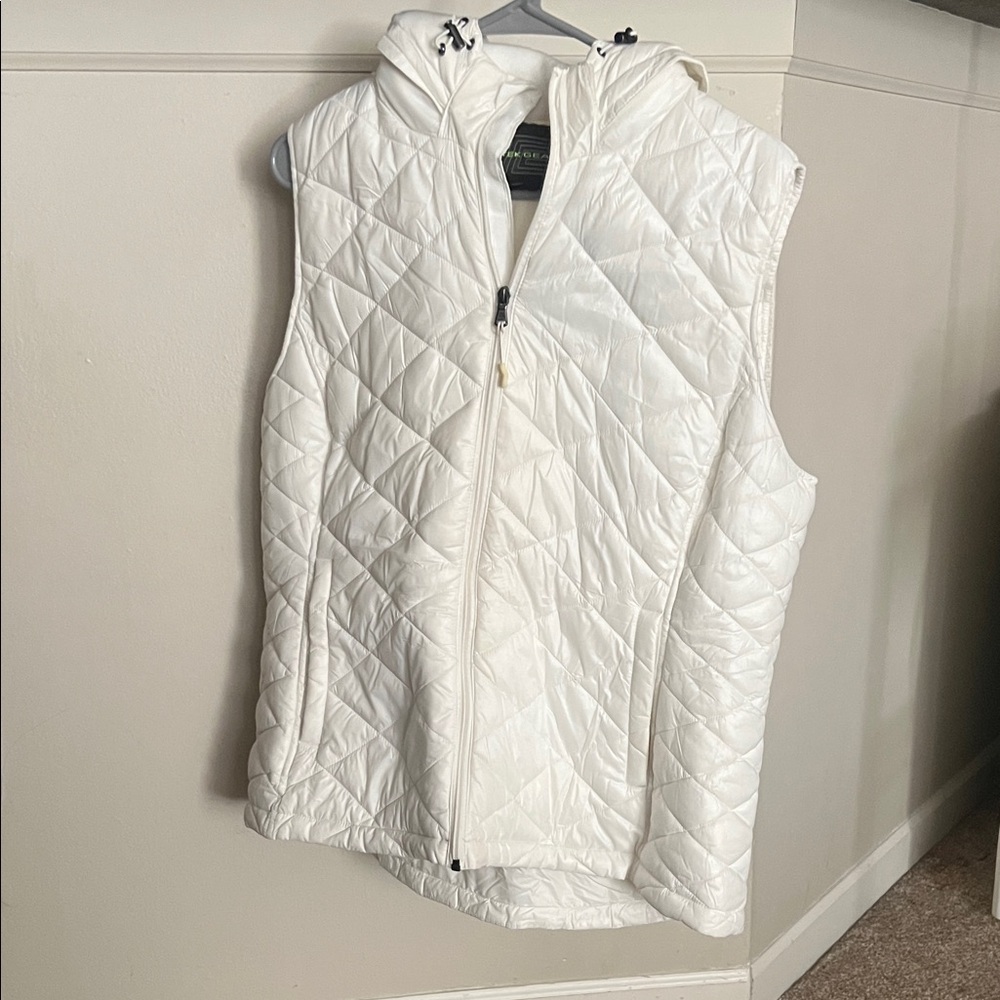 Tek Gear Women's Ivory Quilted Vest